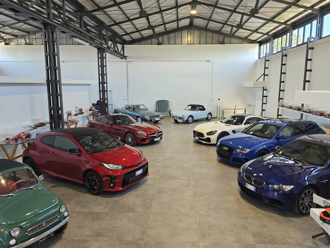 dealer showroom